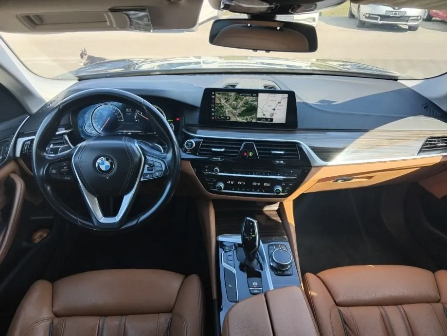 bmw serija 5 520d,190ks,automatik,luxury,hr auto,full.toop - slika 9