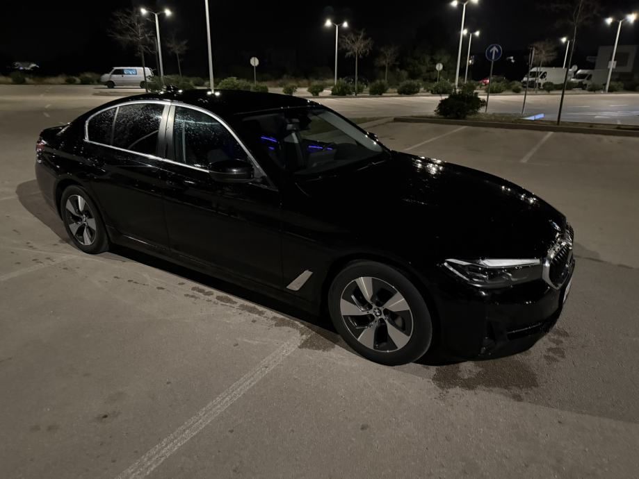 bmw serija 5 520d u sustavu pdv, kamera 360 - slika 11