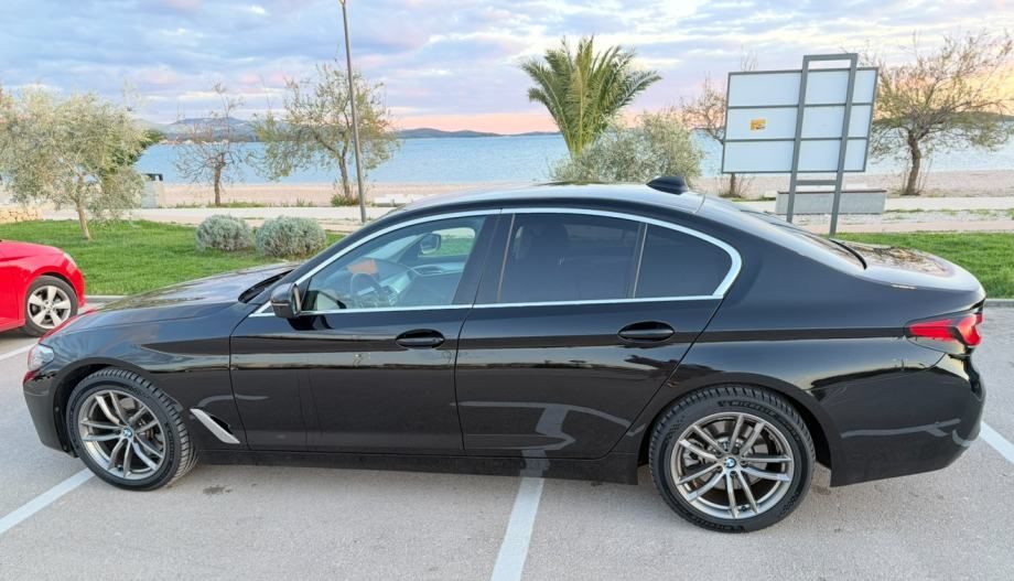 bmw serija 5 520d u sustavu pdv, kamera 360 - slika 7