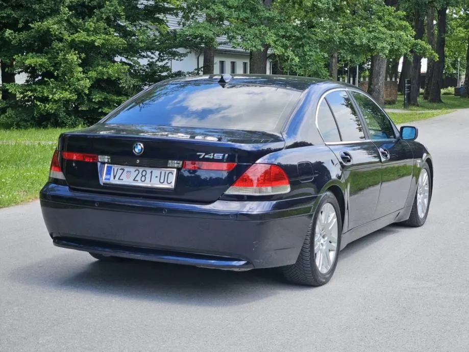 bmw serija 7 745i automatik - slika 4