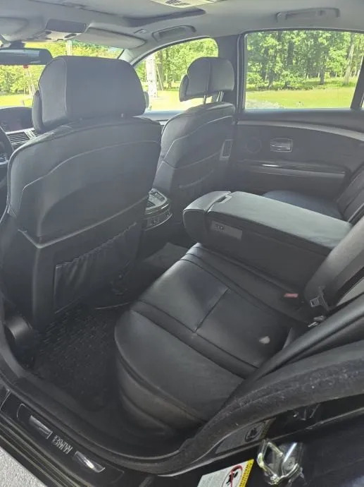 bmw serija 7 745i automatik - slika 10
