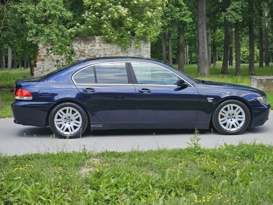 bmw serija 7 745i automatik - slika 8