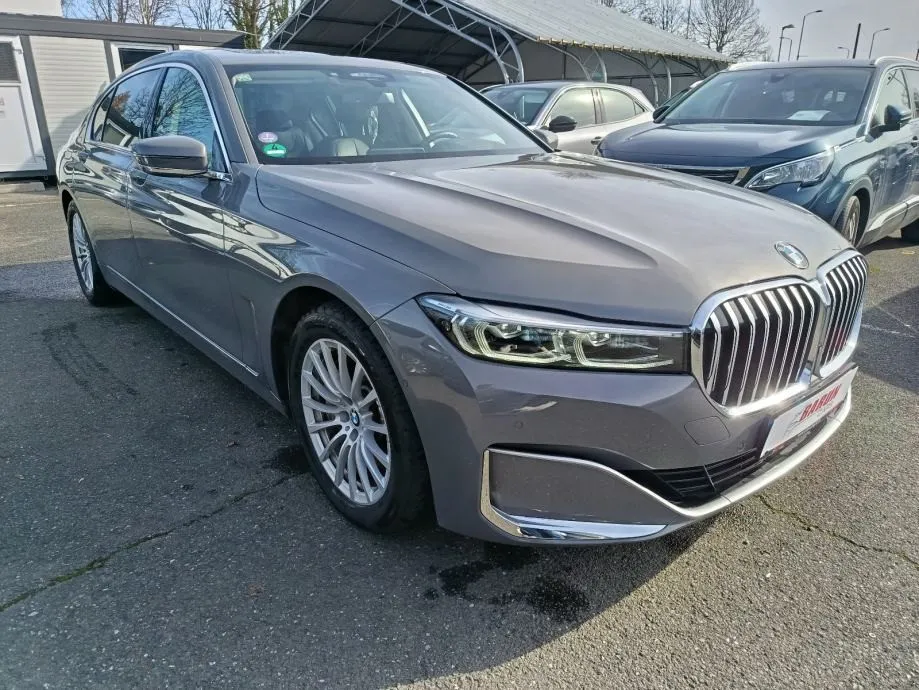 bmw serija 7 745le x drive. samo 39000km - slika 3