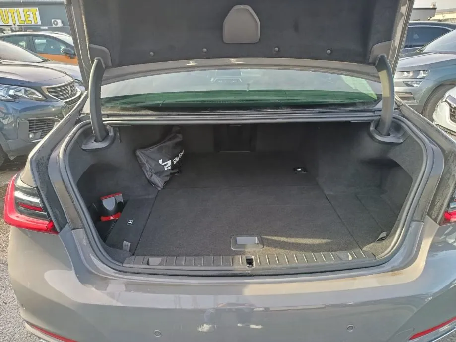 bmw serija 7 745le x drive. samo 39000km - slika 18