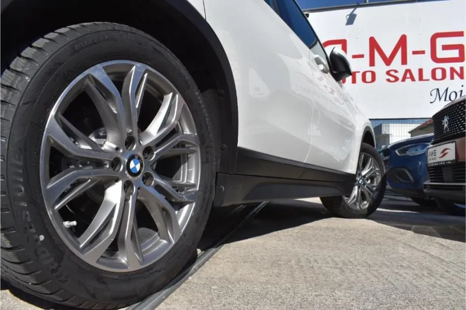 bmw x1 sdrive 16d design -full led -facelift - slika 23