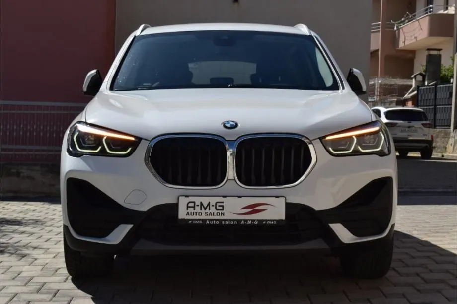 bmw x1 sdrive 16d design -full led -facelift - slika 2