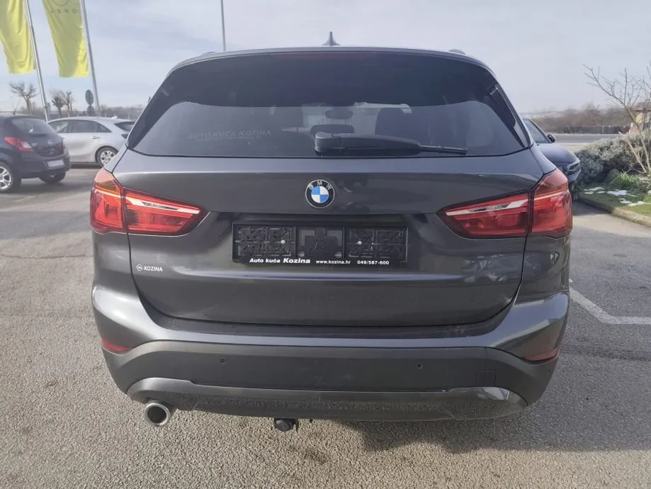 bmw x1 sdrive advantage; navi/panoramski krov - slika 2