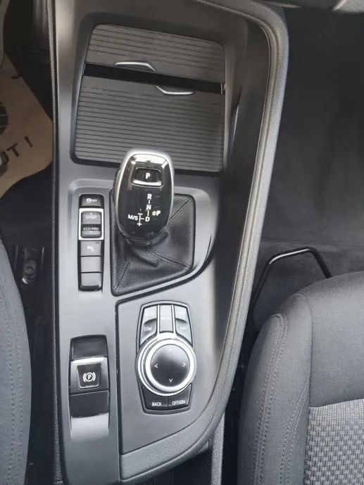 bmw x1 sdrive advantage; navi/panoramski krov - slika 6