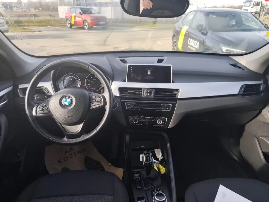 bmw x1 sdrive advantage; navi/panoramski krov - slika 9