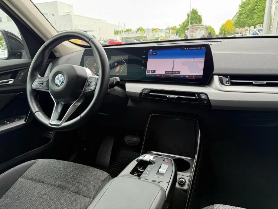 bmw x1 sdrive18d automatik °velika navi°kamera°leasing bez učešća° - slika 13