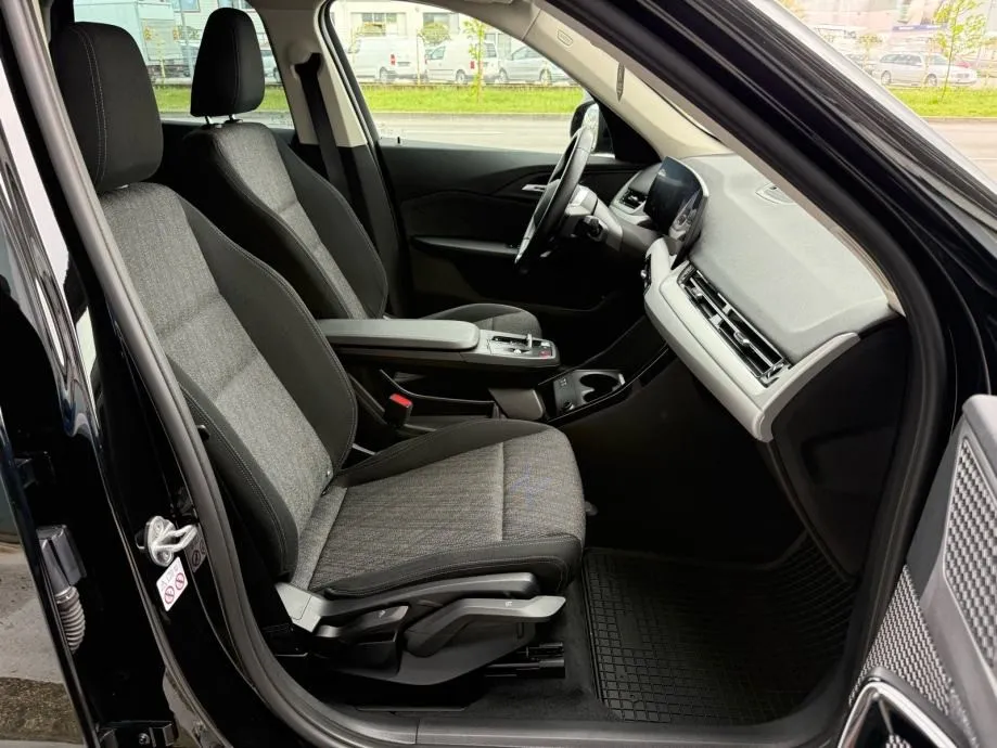 bmw x1 sdrive18d automatik °velika navi°kamera°leasing bez učešća° - slika 22