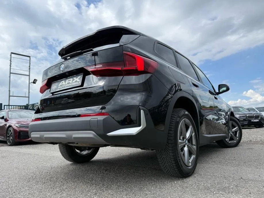 bmw x1 sdrive18d automatik °velika navi°kamera°leasing bez učešća° - slika 25