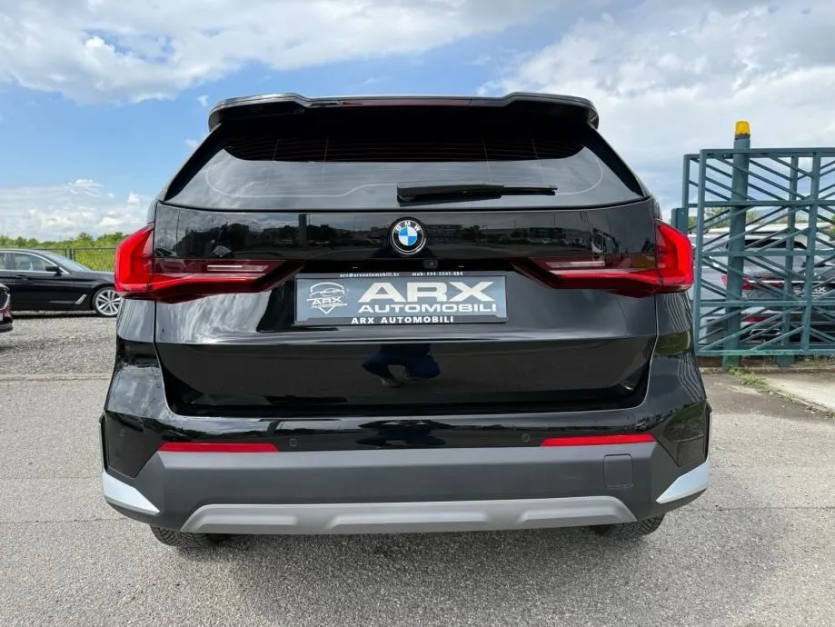 bmw x1 sdrive18d automatik °velika navi°kamera°leasing bez učešća° - slika 7