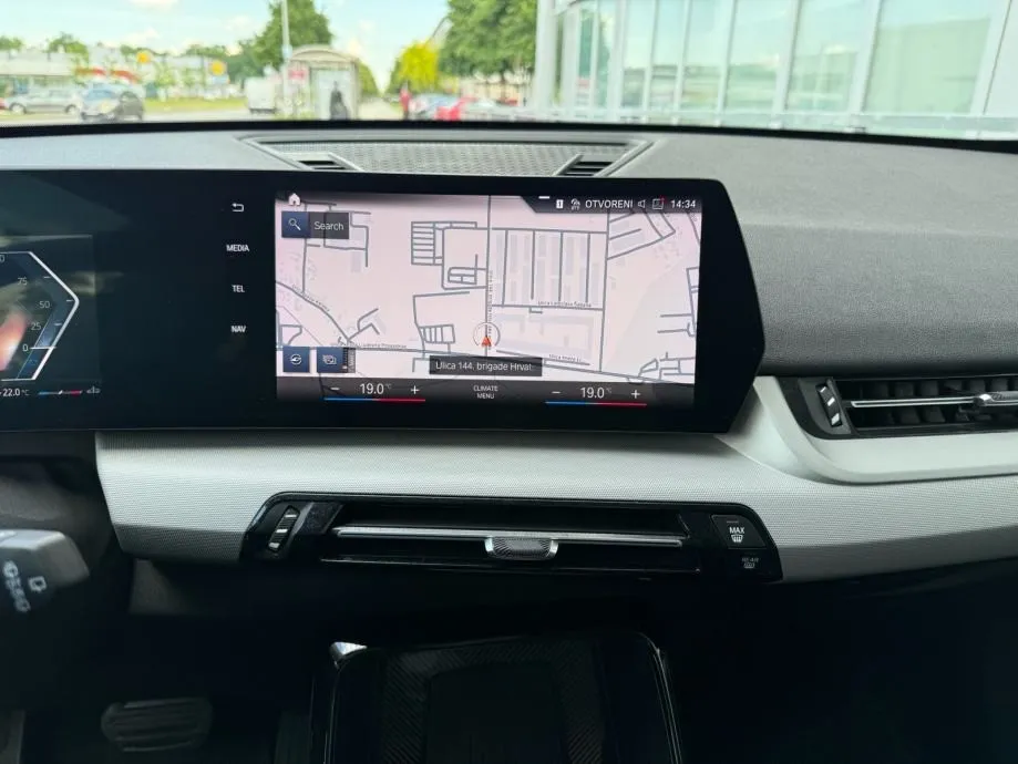 bmw x1 sdrive18i automatik °virtual°navi°kamera°leasing bez učešća° - slika 14