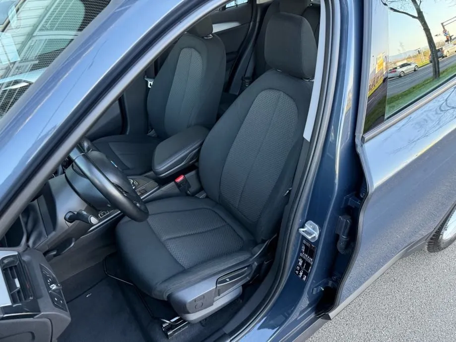 bmw x1 xdrive18d automatik °navi°led°u pdv-u°leasing bez učešća° - slika 19