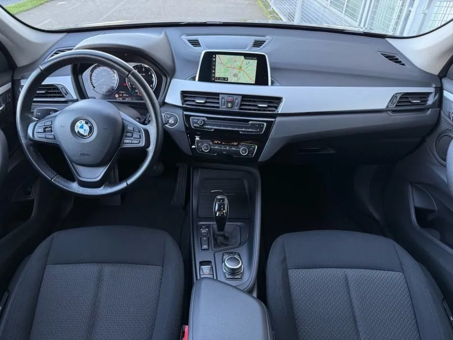 bmw x1 xdrive18d automatik °navi°led°u pdv-u°leasing bez učešća° - slika 12