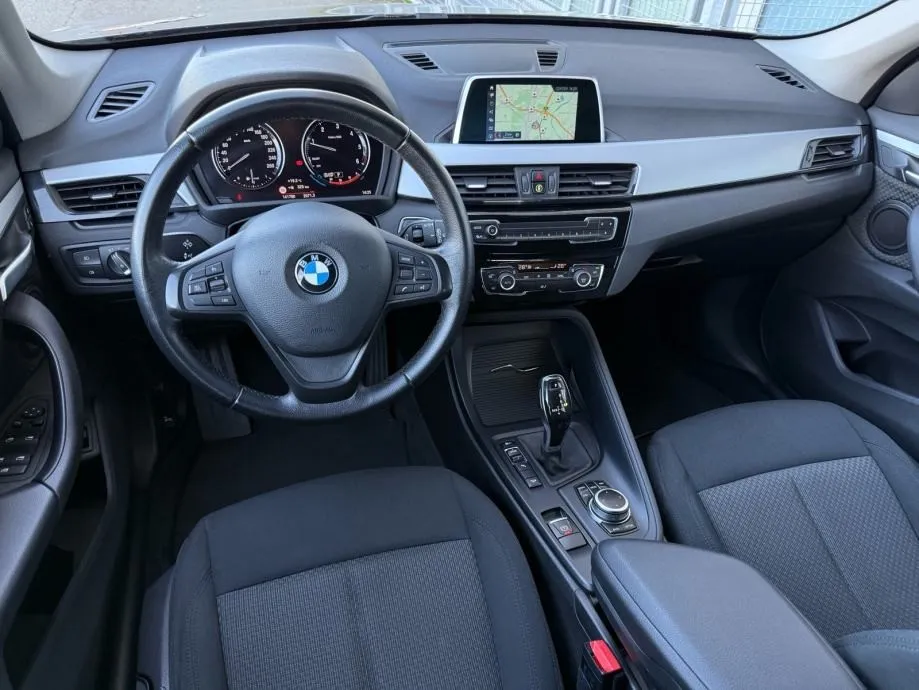 bmw x1 xdrive18d automatik °navi°led°u pdv-u°leasing bez učešća° - slika 11