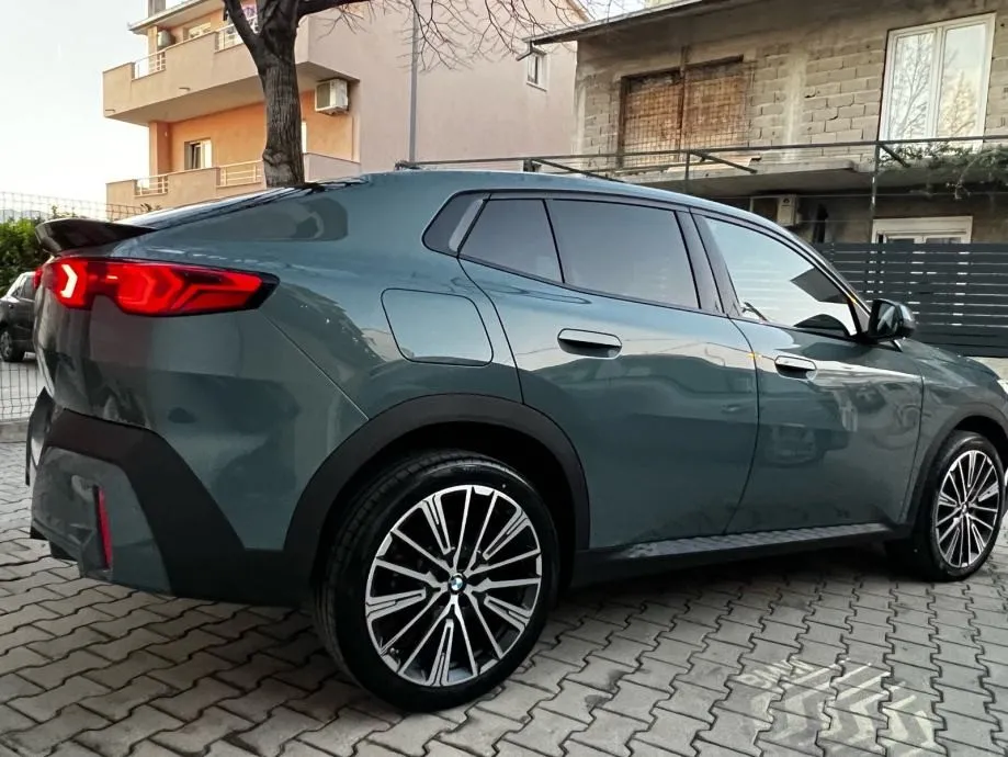 bmw x2 sdrive18d steptronic, sport, u sustavu pdv - slika 10