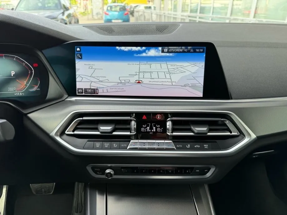 bmw x5 xdrive30d m-paket °virtual°navi°koža°gesture°kamera°leasing° - slika 14