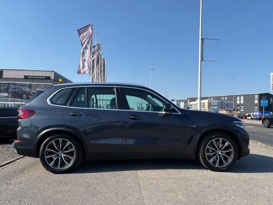 bmw x5 xdrive45e °virtual°navi°kamera°jamstvo 12mj°leasing bez učešća - slika 4