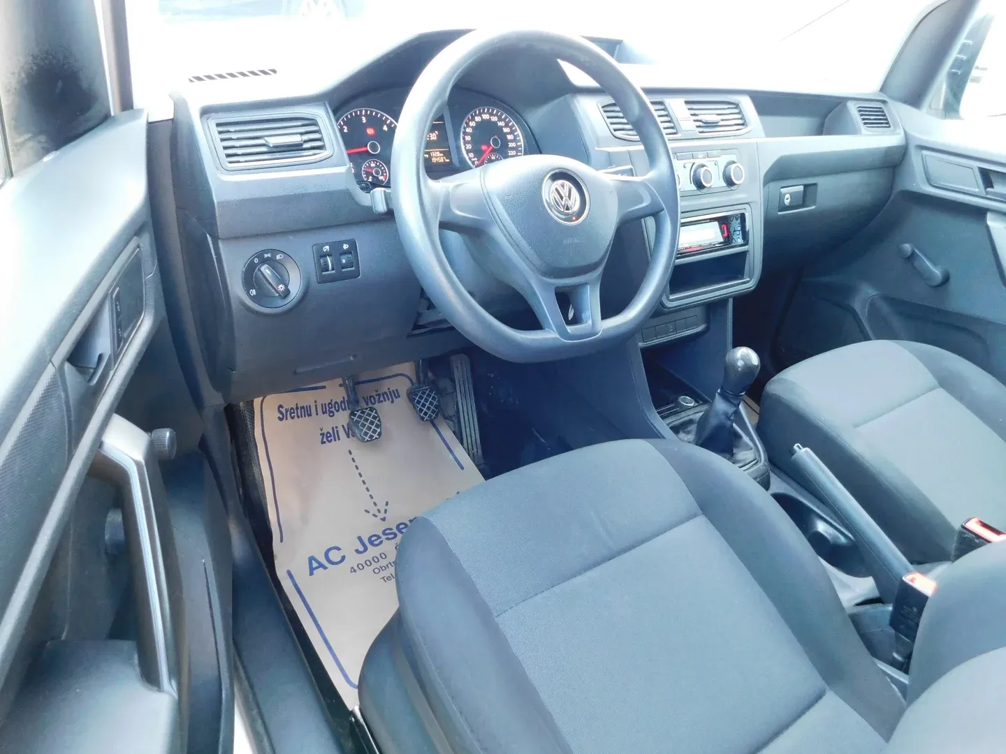 03845 vw caddy furgon 2.0 tdi - slika 8