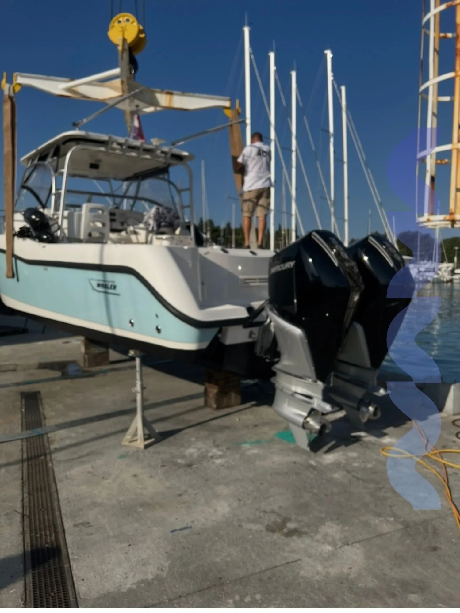 boston whaler 305 conquest – besprijekorno održavan / novi motori - slika 3