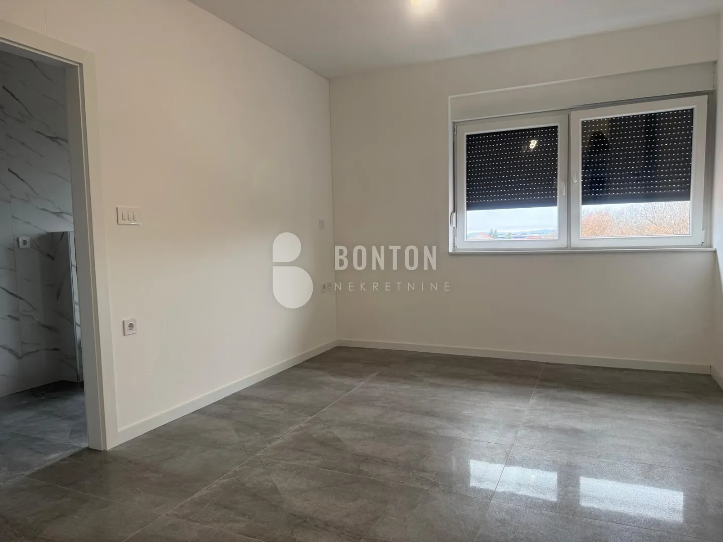 murvica- nova duplex kuća u centru murvice - slika 12