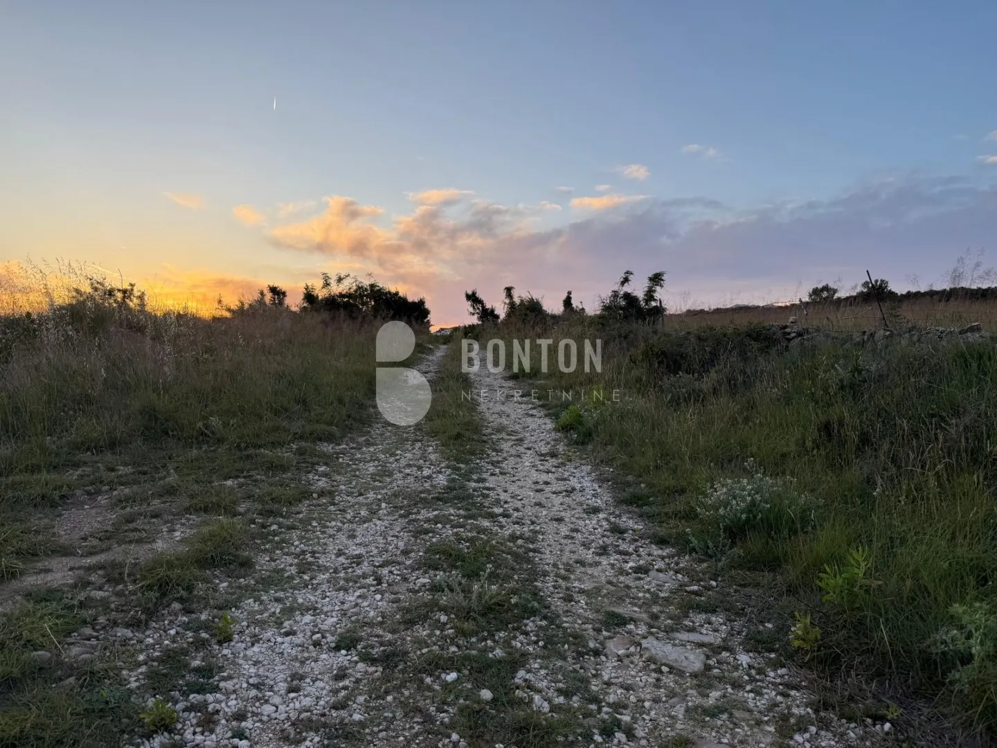 rtina-građevinsko zemljište 1904m2 - slika 4