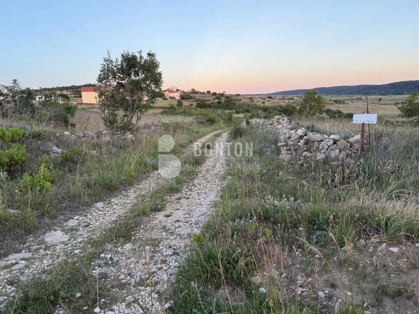 rtina-građevinsko zemljište 1904m2 - slika 5