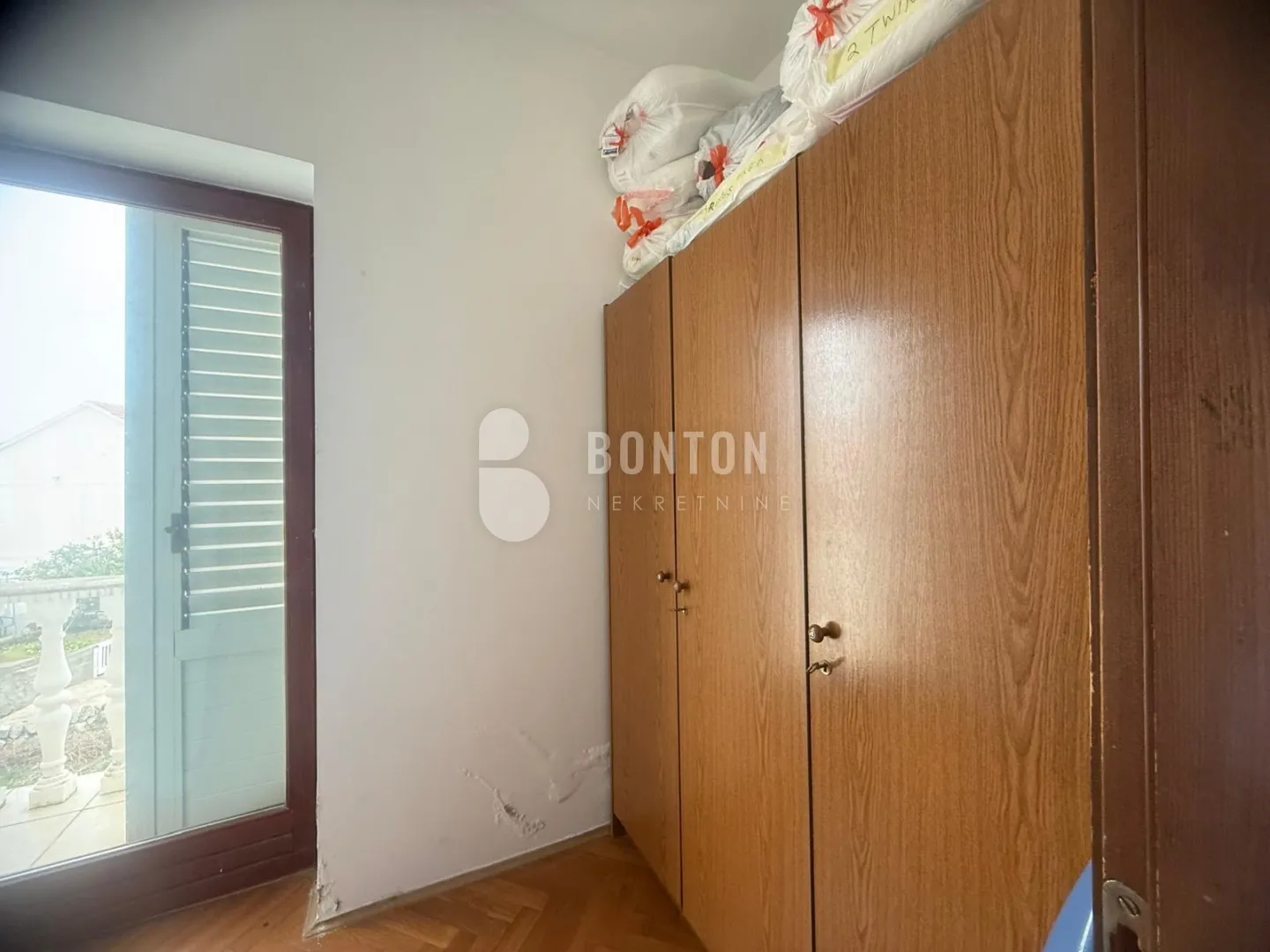 olib-posebna samostojeća kuća 80 metara od mora-pogled - slika 49