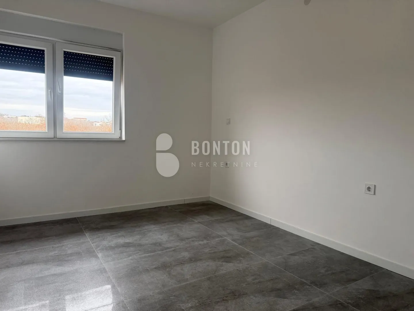 murvica- nova duplex kuća u centru murvice - slika 28
