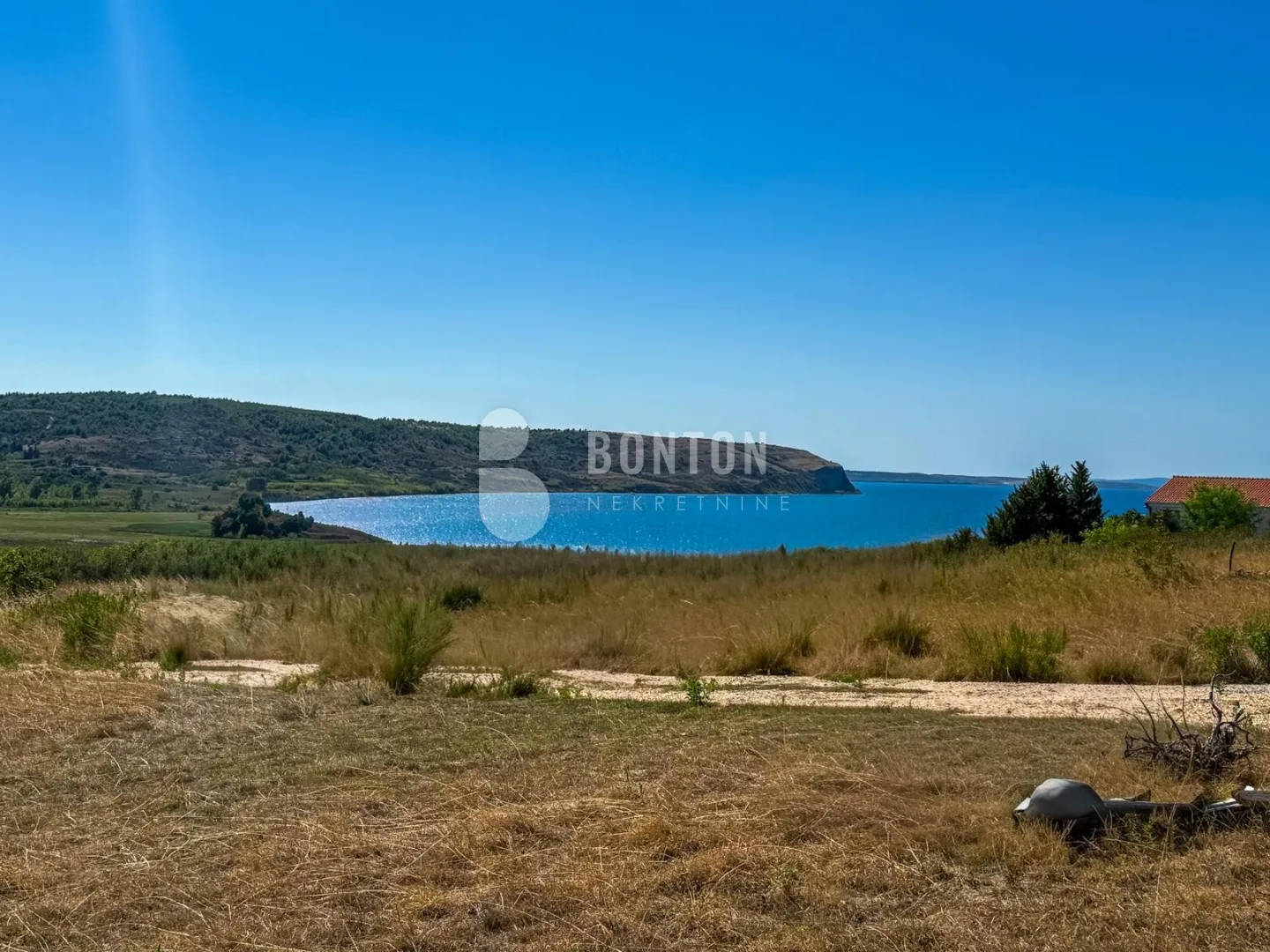 vila s bazenom-rtina kljuć u ruke - slika 12
