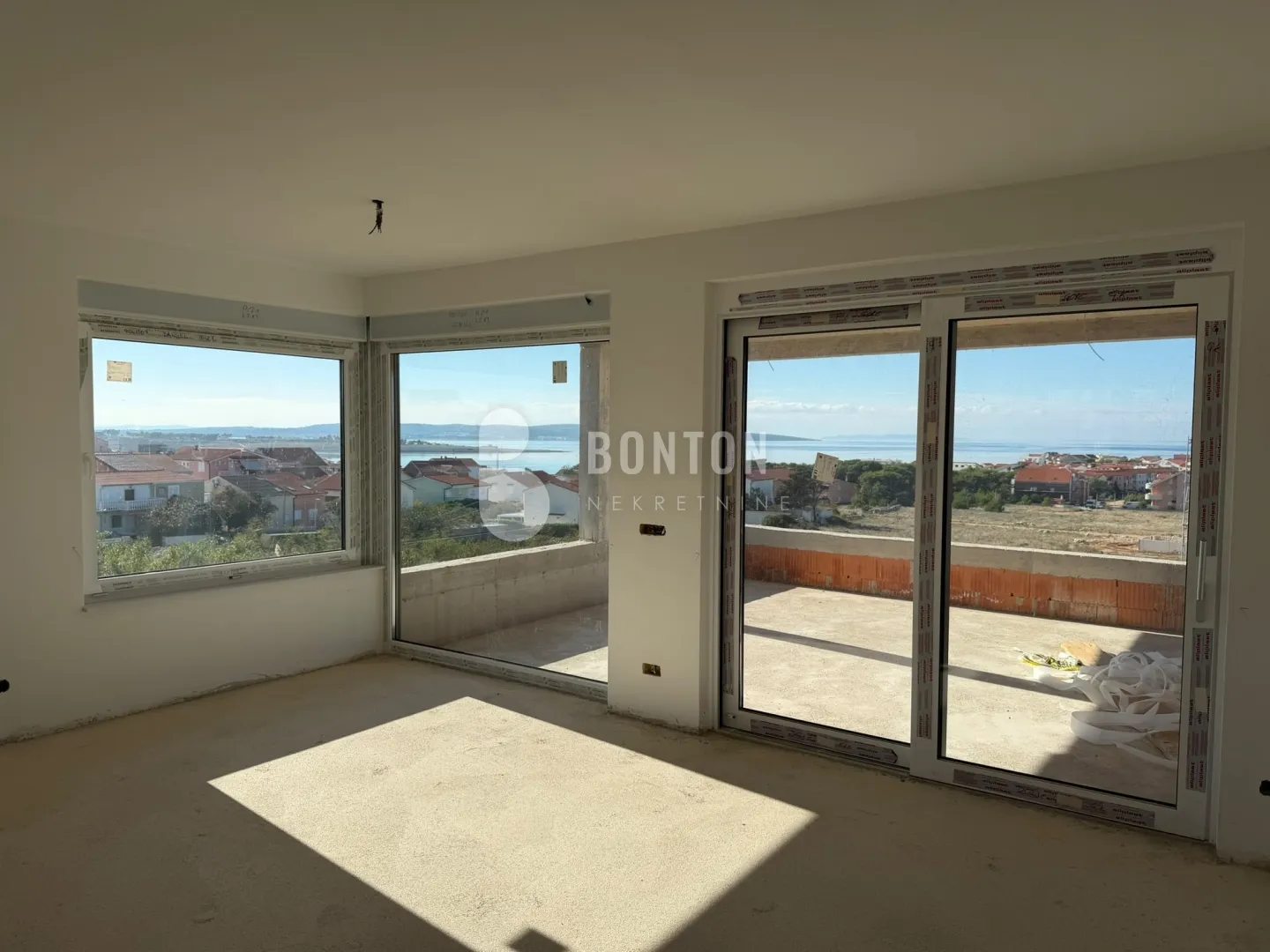 povljana- s3 apartman na prvom katu - slika 6