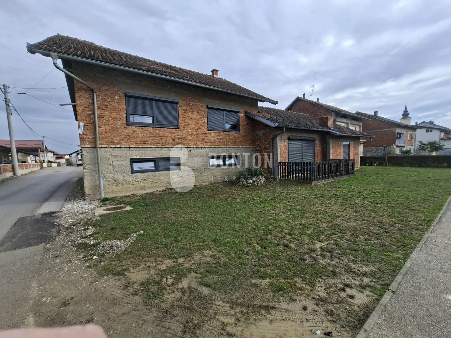 kuća s poslovnim halama-nart jalševac - slika 6