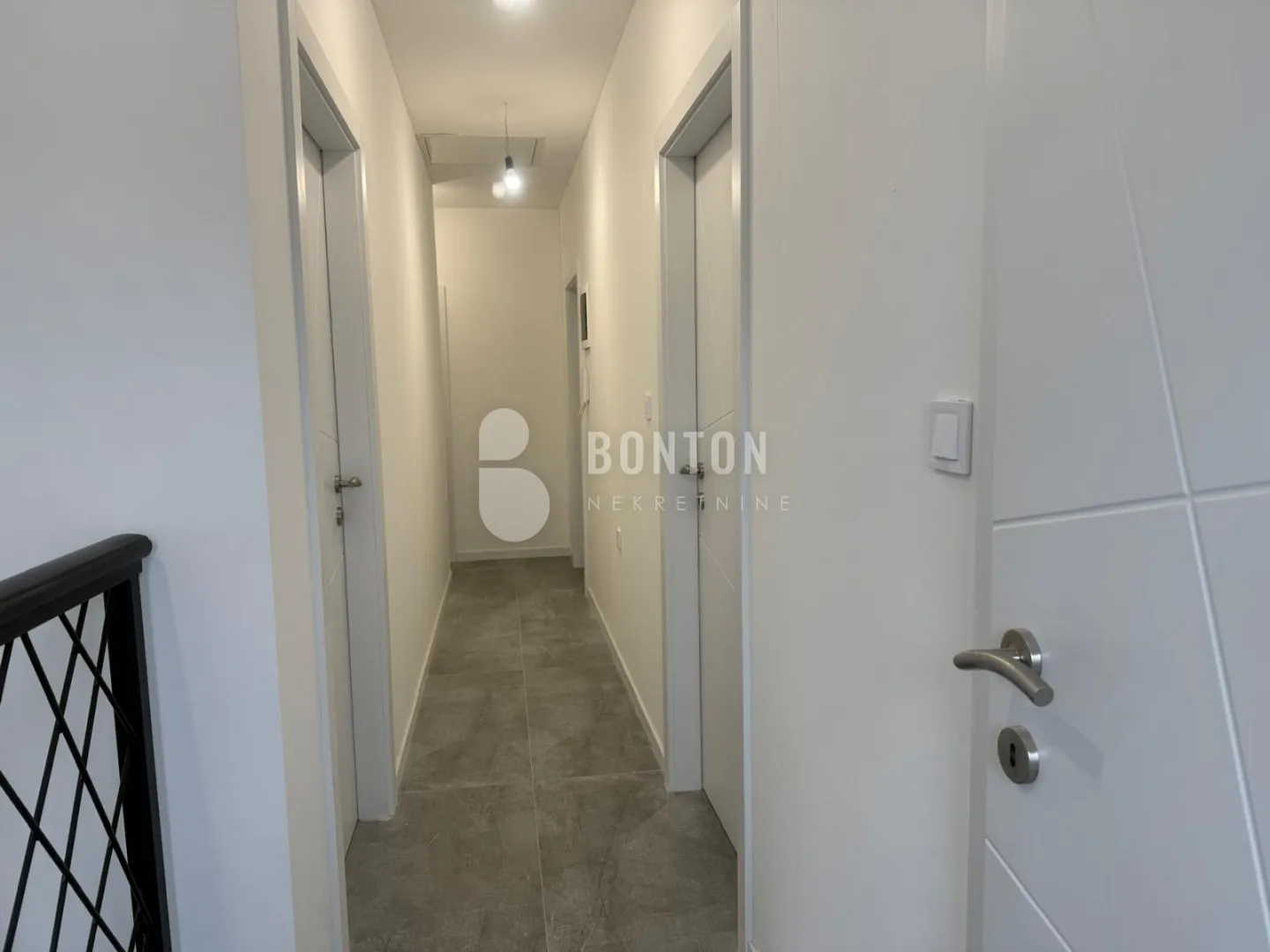 murvica- nova duplex kuća u centru murvice - slika 15