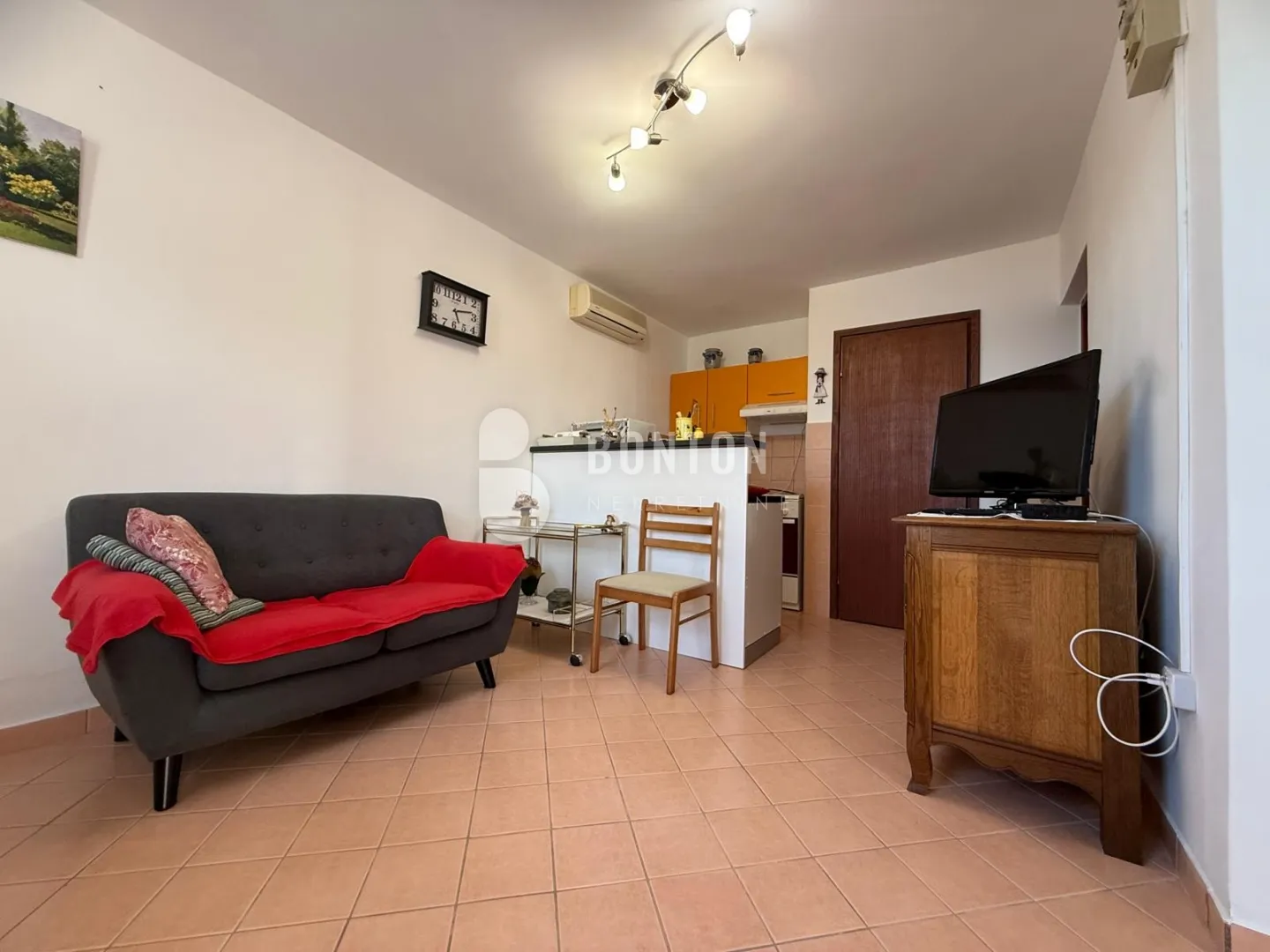 maslinica- šarmatna kuća s dva apartmana - slika 16