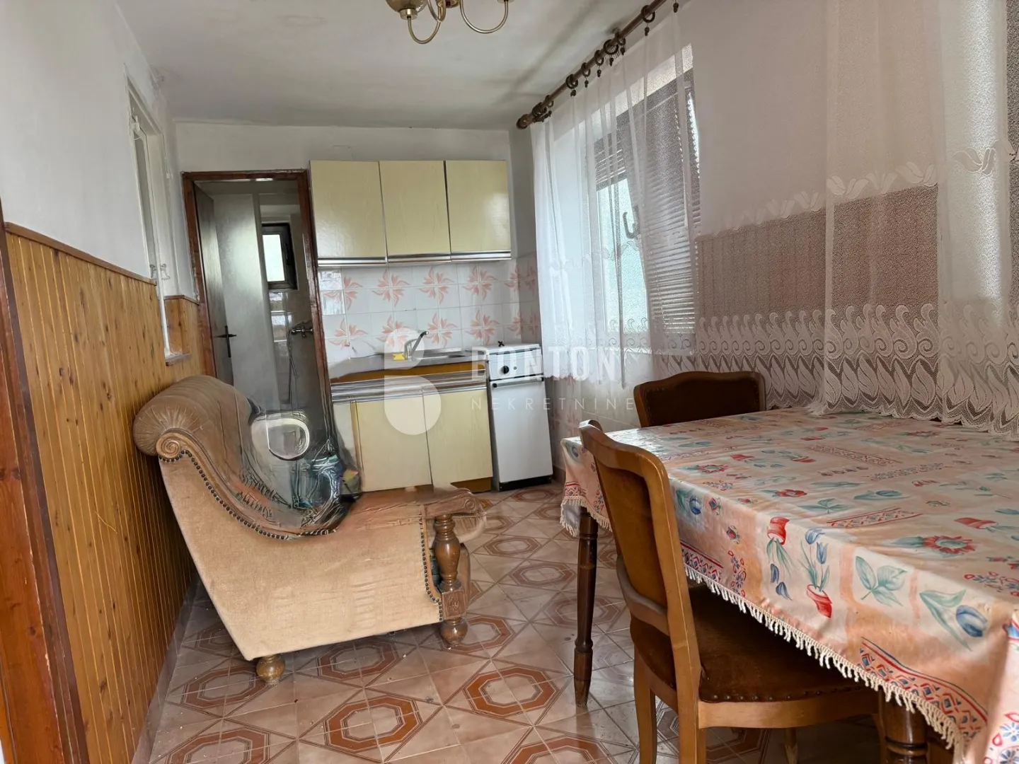 vir-kuća s građevinskom dozvolom - slika 44