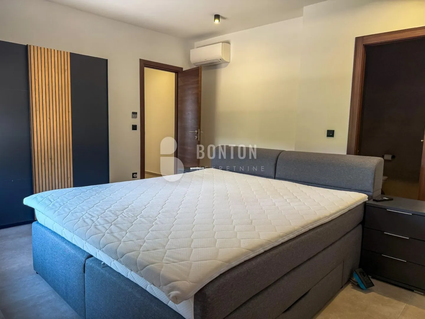 kožino-četvorosobni luxsuzni stan s bazenom -pogled na more - slika 43