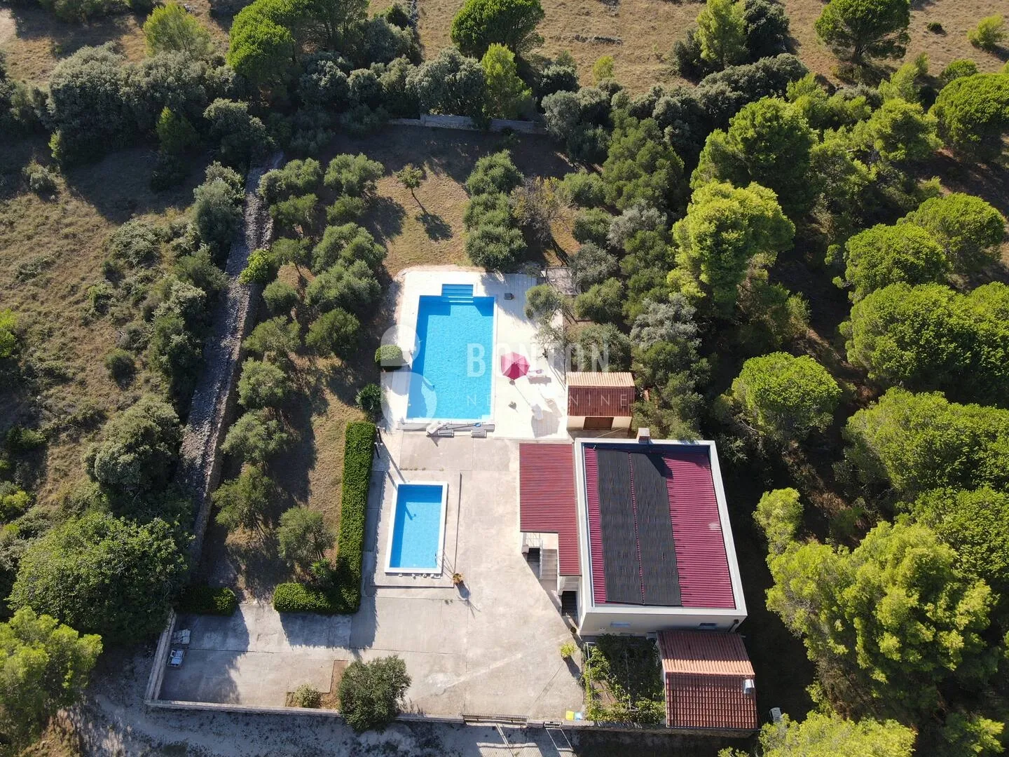 imanje u srcu vira-nova kuća s dva bazena - slika 22