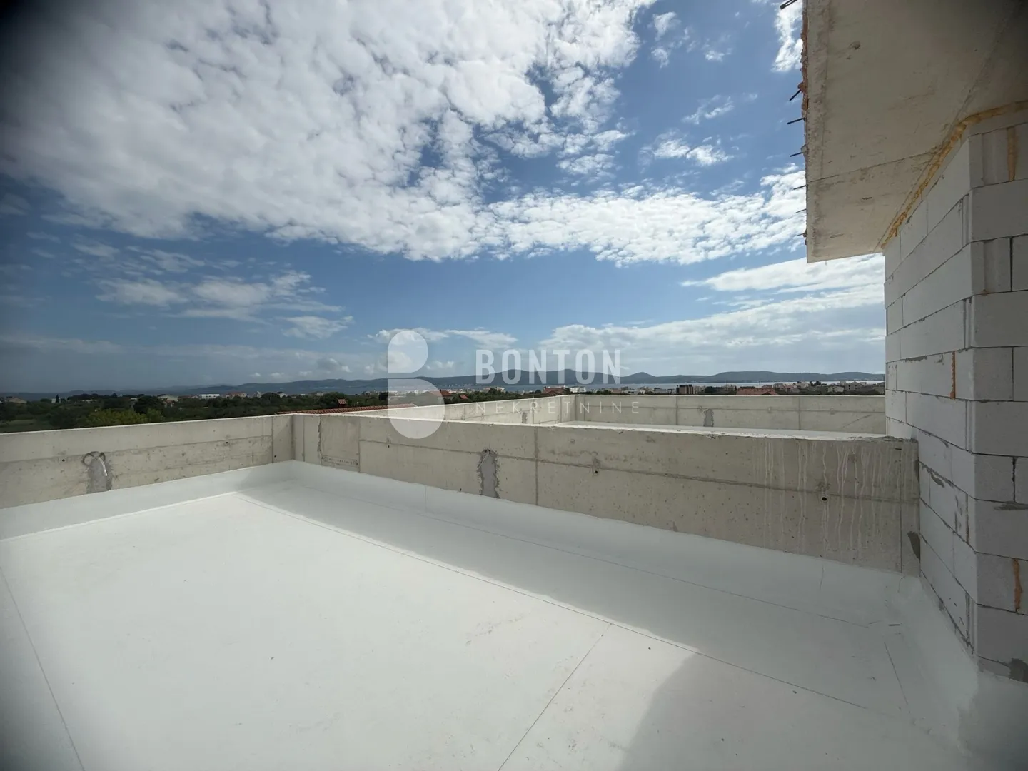 penthouse trosobni sukošan - slika 5