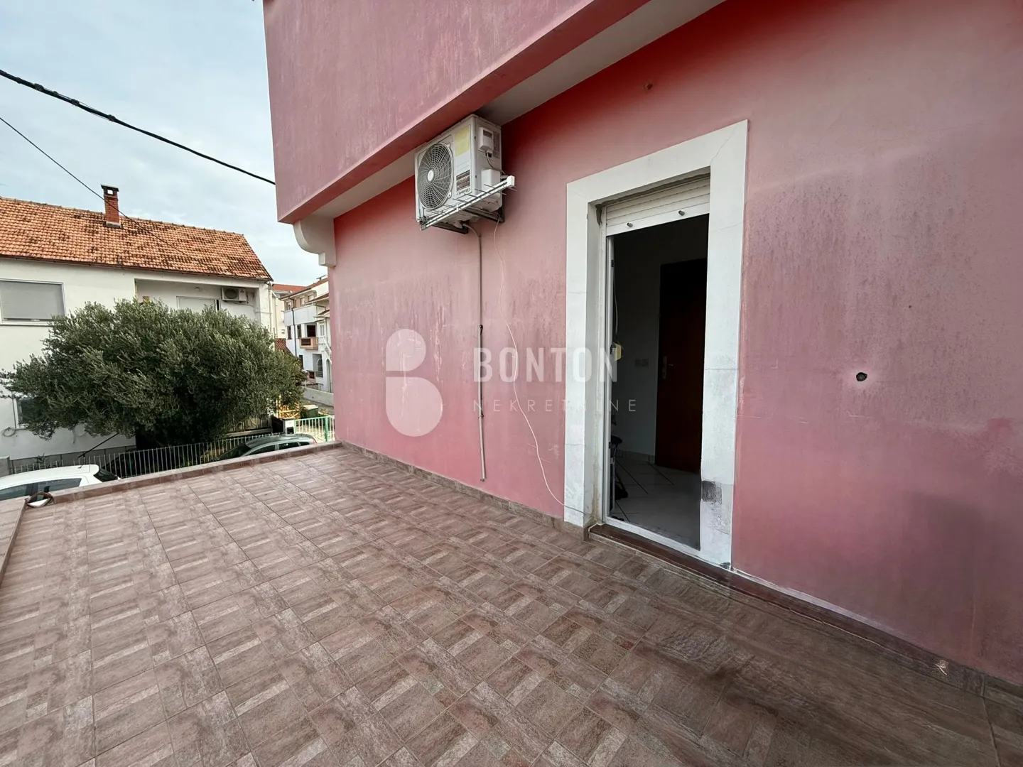 zadar prilika trosobni stan,studio apartman,i poslovni prostor - slika 28