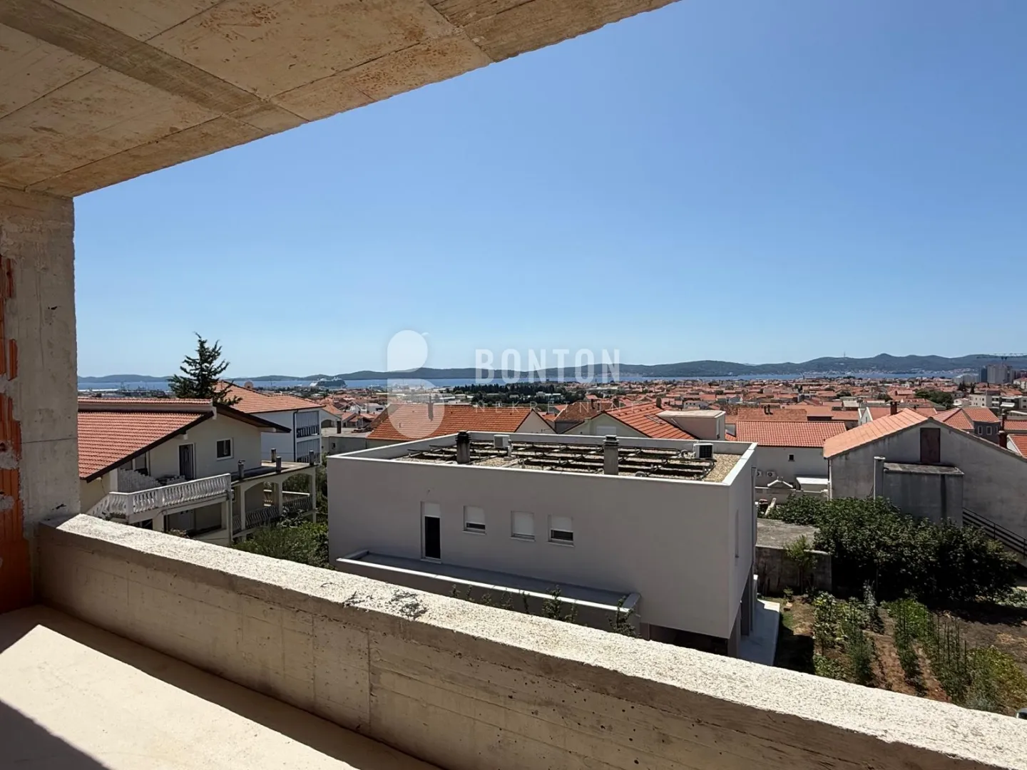 stan s6_-crvene kuće-panoramski pogled-mirna lokacija - slika 5