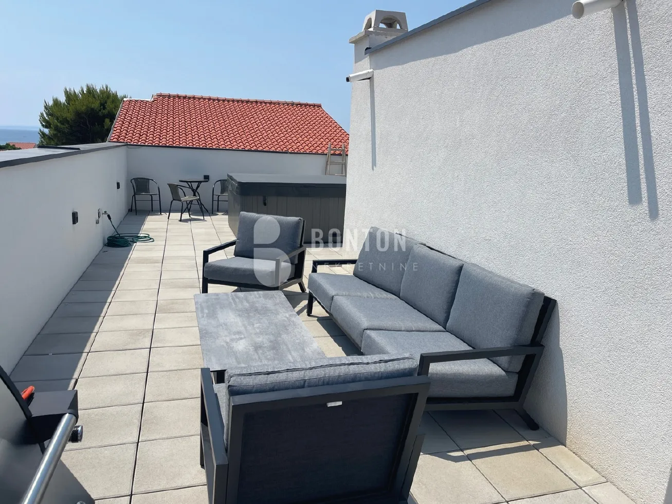 vir-namješteni dvosobni apartman - slika 8