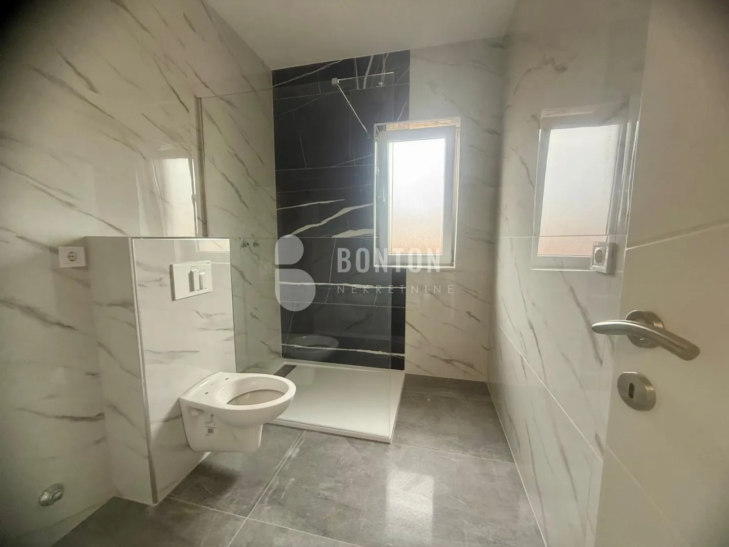 murvica- nova duplex kuća u centru murvice - slika 30