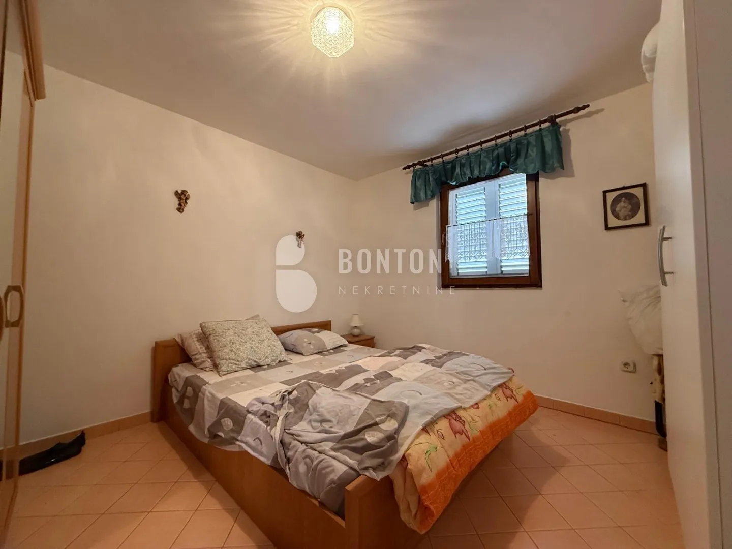 maslinica- šarmatna kuća s dva apartmana - slika 22