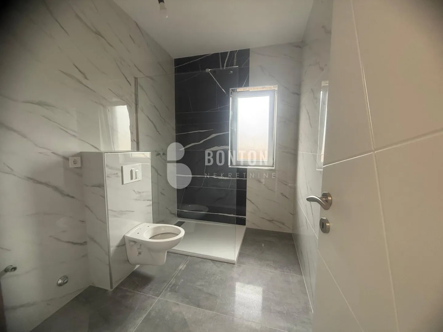 murvica- nova duplex kuća u centru murvice - slika 24