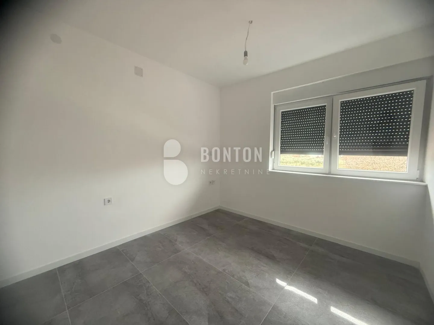 murvica- nova duplex kuća u centru murvice - slika 19