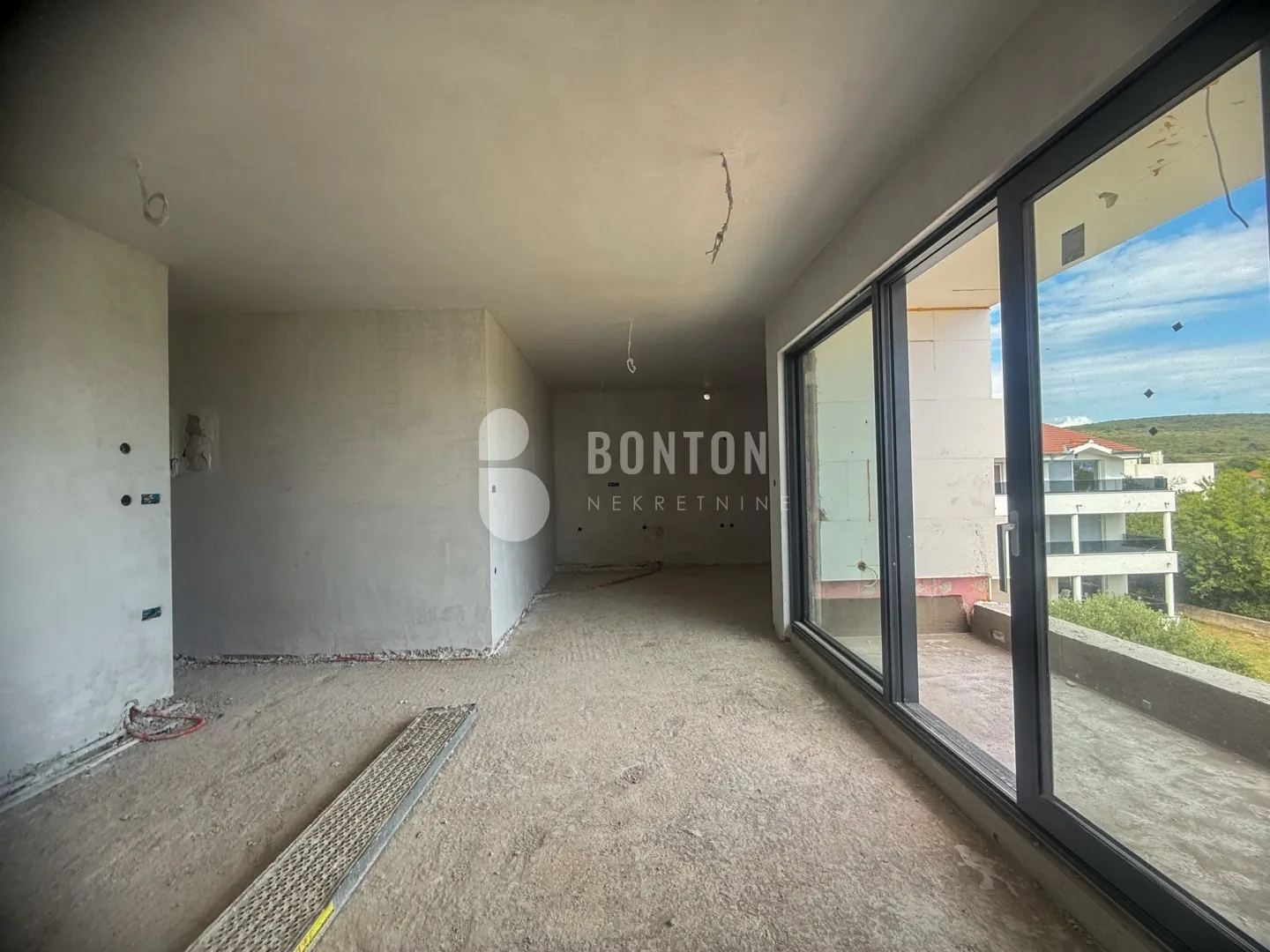 penthouse trosobni sukošan - slika 17