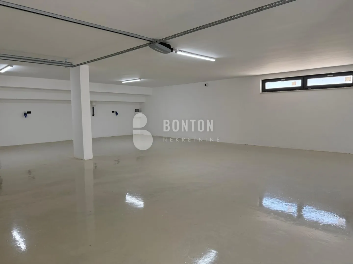 kožino-četvorosobni luxsuzni stan s bazenom -pogled na more - slika 63