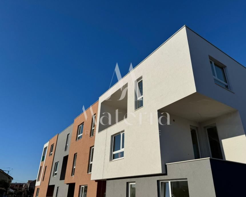 brodarica, dvoetažni apartman, 84,81m2, terasa+vrt, novogradnja - slika 2